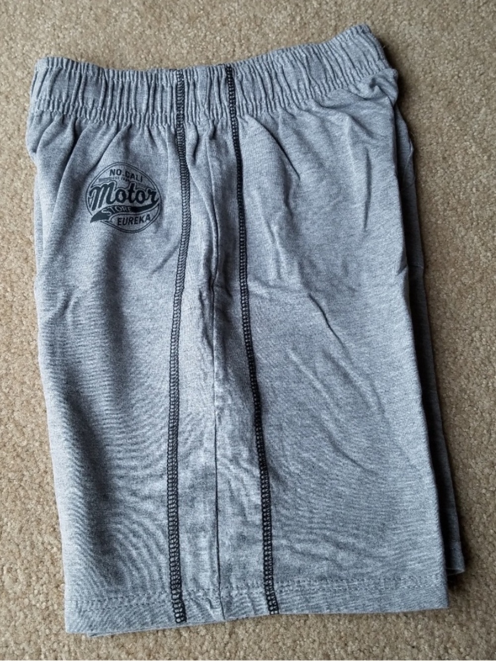 Boys Grey Elastic Waist Shorts from Europe Size 12 Like NEW